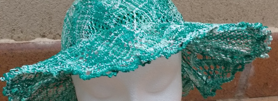 Sombrero de encaje de bolillos